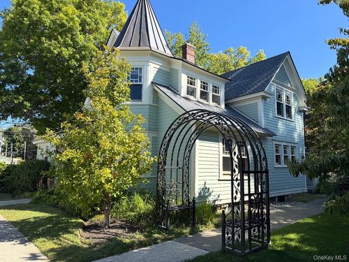 1-160 Church St, Millbrook, NY, 12545-5907 | Card Image