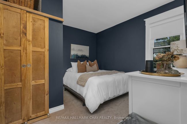 7 Napier St, House other with 3 bedrooms, 1 bathrooms and 7 parking in Barrie ON | Image 16