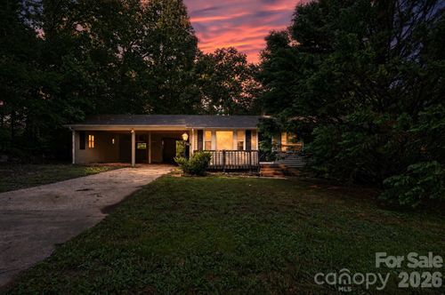 607 Texas Trl, Dallas, NC, 28034-9449 | Card Image