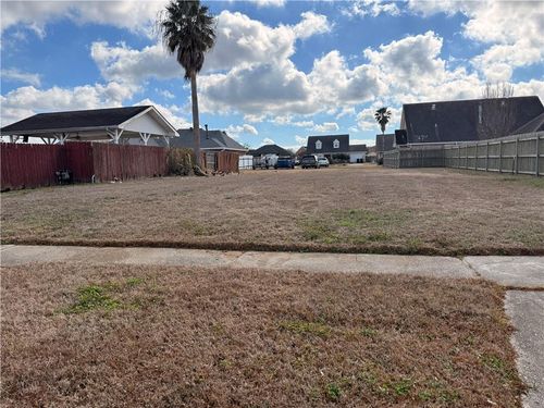 3405 Bradbury St, Meraux, LA, 70075-8012 | Card Image