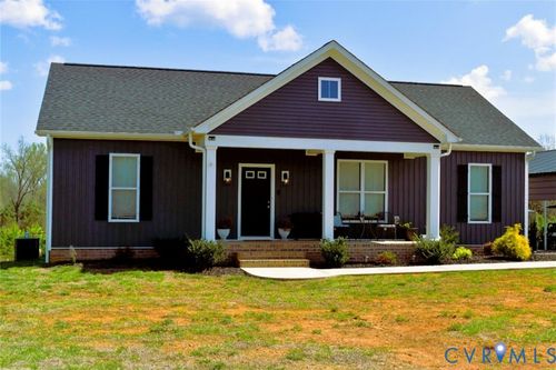 288 Moore Rd, Farmville, VA, 23901-5883 | Card Image