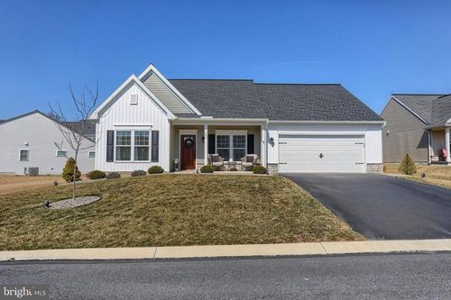 142 Ginger Ct, LEBANON, PA, 17046-8760 | Card Image
