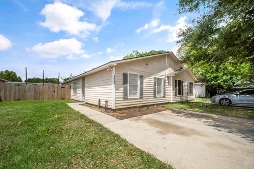 308 Willowick St, Tomball, TX, 77375-6484 | Card Image