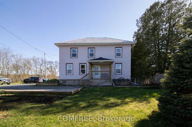 8 Laura St, House other with 5 bedrooms, 3 bathrooms and 4 parking in Lyn ON | Image 46
