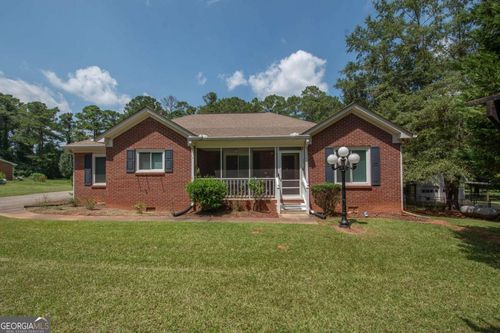 611 Bernhard Rd, fayetteville, GA, 30215-2935 | Card Image