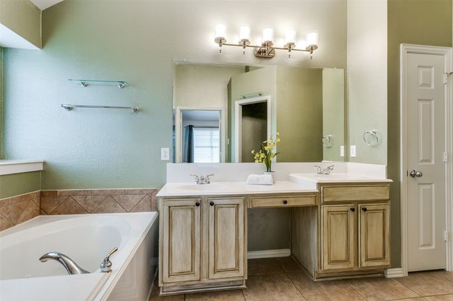 3504 Carlton St, House other with 4 bedrooms, 2 bathrooms and null parking in Grapevine TX | Image 25