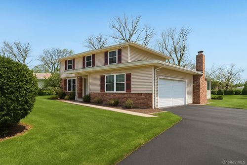 28 Sycamore Ave, Lake Grove, NY, 11755-2731 | Card Image