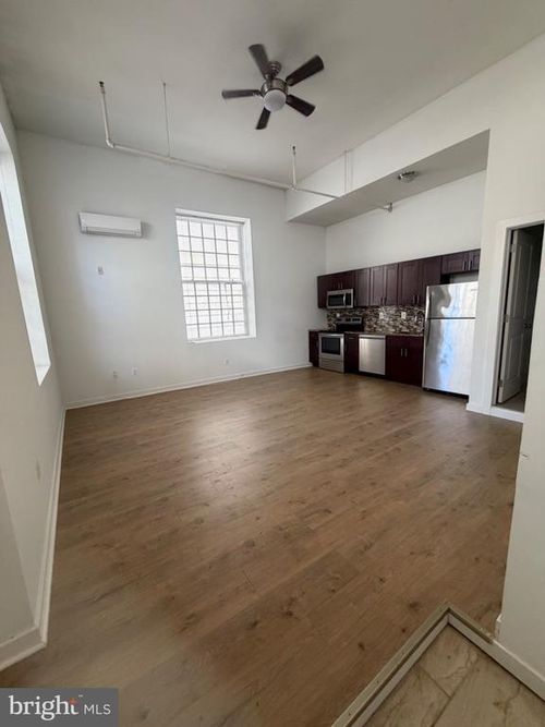 unit-101-4 Leverington Ave, PHILADELPHIA, PA, 19127-2204 | Card Image