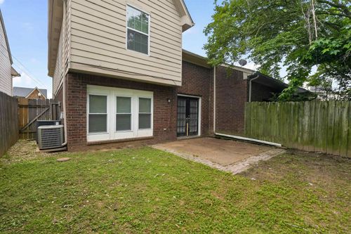 1609 Red Barn Dr, Cordova, TN, 38016-6089 | Card Image