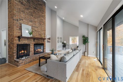 1 Brandon Cir, Williamsburg, VA, 23185-3101 | Card Image