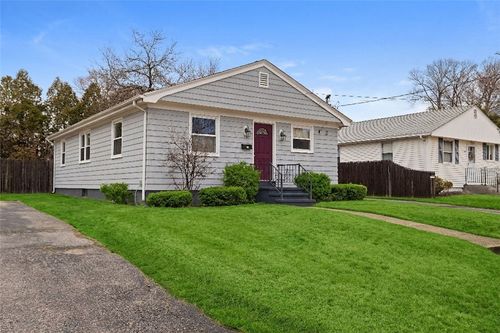 65 Marion Ave S, Cranston, RI, 02905-3805 | Card Image