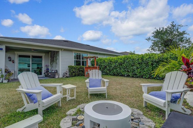 1333 Haywagon Trl, Condo with 3 bedrooms, 2 bathrooms and null parking in Loxahatchee FL | Image 25