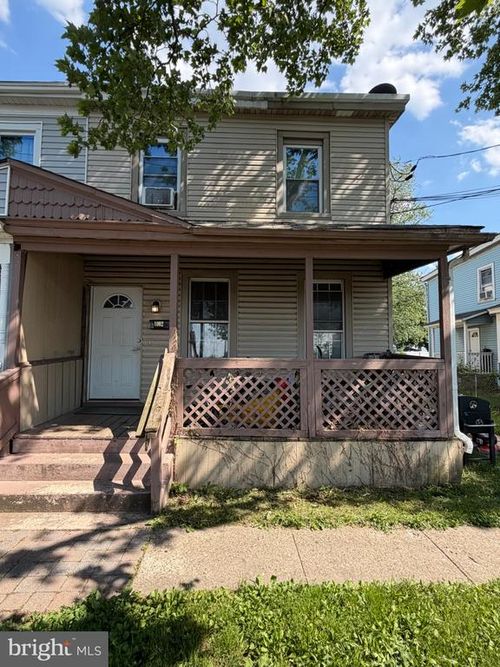 1002 W Front St, Florence, NJ, 08518-1014 | Card Image