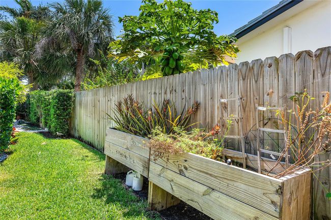 2642 Ne 26 Th Ter, House other with 4 bedrooms, 2 bathrooms and null parking in Lighthouse Point FL | Image 38