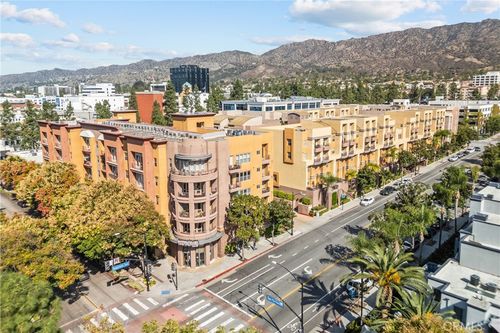 426-201 E Angeleno Ave, Burbank, CA, 91502-2959 | Card Image