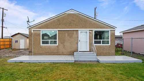 909 S 9th Ave, Pasco, WA, 99301-5103 | Card Image