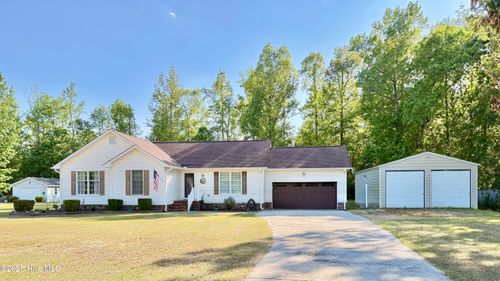 203 Hillingdale Dr, Washington, NC, 27889-8741 | Card Image