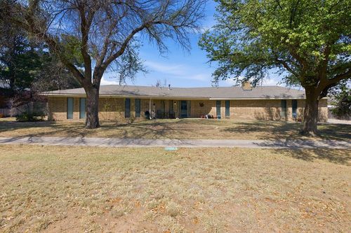 2908 Hunters Gln, Big Spring, TX, 79720-6618 | Card Image