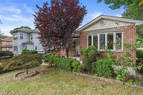 129 Sweetfield Circle, Yonkers, NY, 10704 | Card Image
