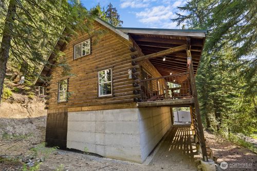 131 Rr Spur Road, Easton, WA, 98925 | Card Image