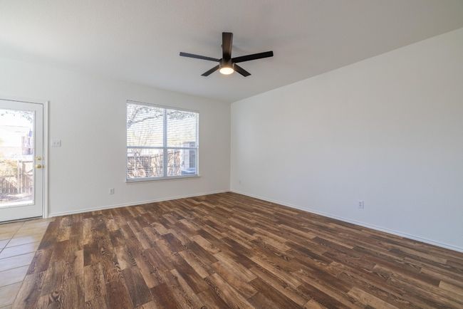 Living Room w/New Ceiling Fan | Image 7