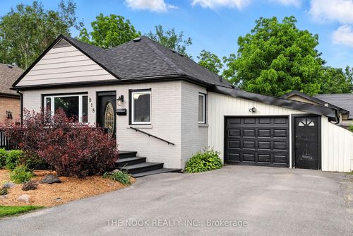 818 Nicholls St, Peterborough, ON, K9H5T8 | Card Image