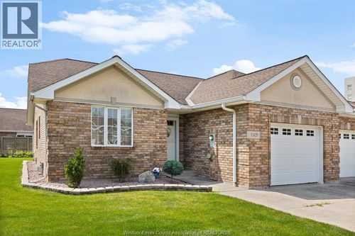 11429 Cormorant Street, Windsor, ON, N8P1L7 | Card Image