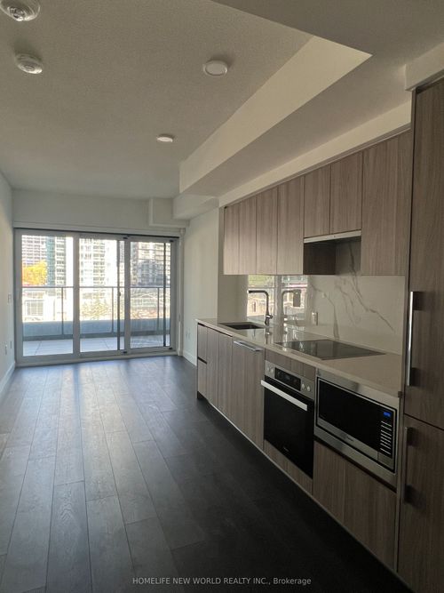 501-1 Concord Cityplace Way, Toronto, ON, M5V0X3 | Card Image