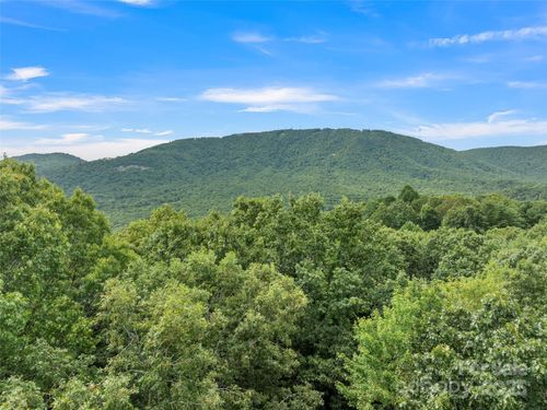 812 Crab Creek Rd, Hendersonville, NC, 28739-2358 | Card Image