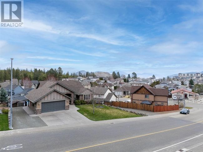 2022 Hugh Allan Dr, House other with 6 bedrooms, 3 bathrooms and 6 parking in Kamloops BC | Image 50