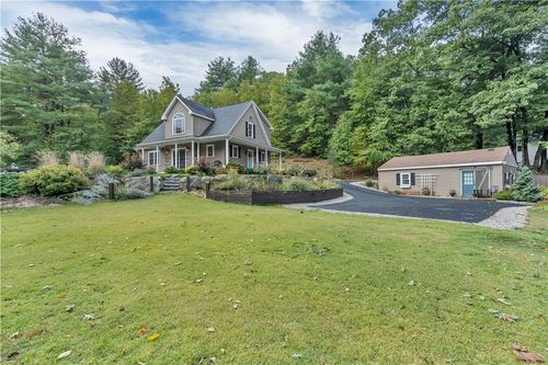 68 Wolf Hill Rd, Smithfield, RI, 02917-2916 | Card Image