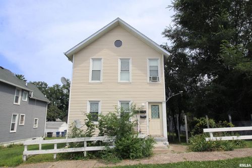 428 7th St, Moline, IL, 61265-1180 | Card Image