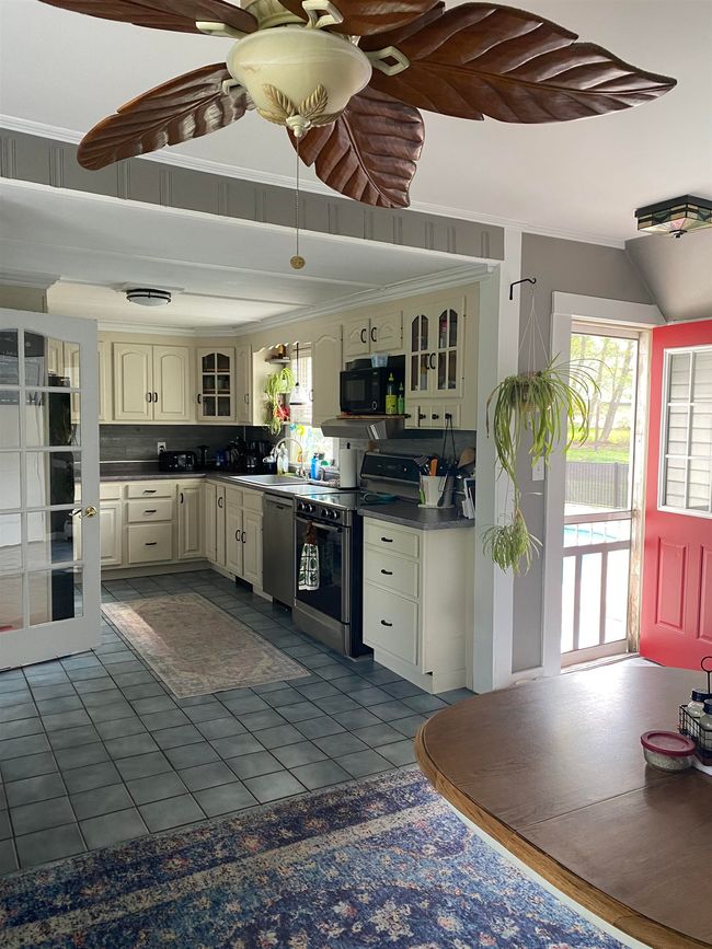 32 Adams Ave, House other with 5 bedrooms, 2 bathrooms and null parking in Rochester NH | Image 6