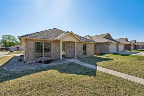 4300 Stonehaven Drive, Del City, OK, 73115 | Card Image