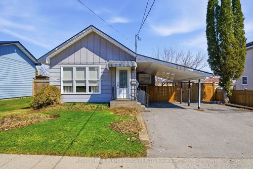 216 Danis Ave, Cornwall, ON, K6H5E7 | Card Image