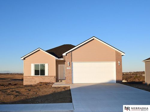 1720 Morgan Dr, Nebraska City, NE, 68410-3819 | Card Image