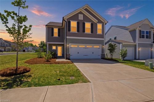 146 Centerpiece Dr, High Point, NC, 27265-1161 | Card Image