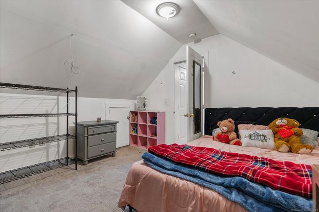 69 West St, Home with 5 bedrooms, 3 bathrooms and 2 parking in New London CT | Image 34