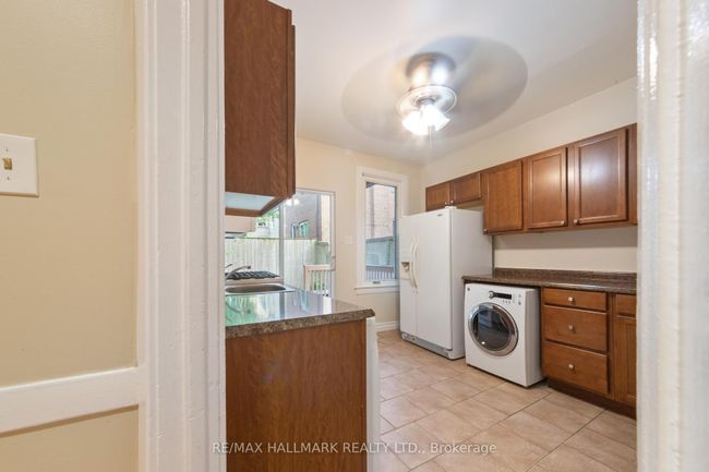 25 Norwood Terr, House other with 3 bedrooms, 3 bathrooms and null parking in Toronto ON | Image 12