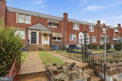 2913 Knorr St, PHILADELPHIA, PA, 19149-2520 | Card Image