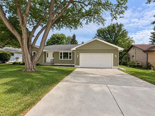 2124 Roselawn Dr, Fremont, OH, 43420-3169 | Card Image