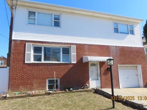 111 Westside Ave, Freeport, NY, 11520-5441 | Card Image