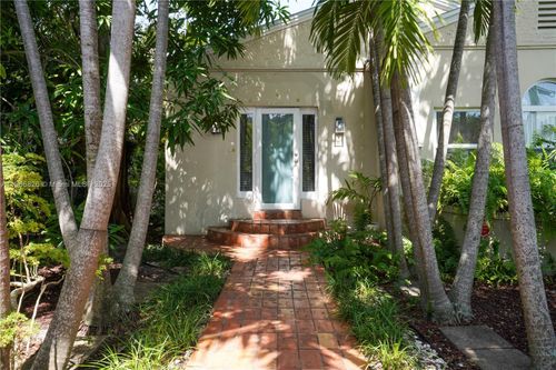 1-2280 Sw 16th Ct, Miami, FL, 33145-3931 | Card Image