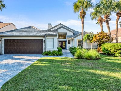 417 Crestwood Ln, House other with 3 bedrooms, 2 bathrooms and null parking in NAPLES FL | Image 1