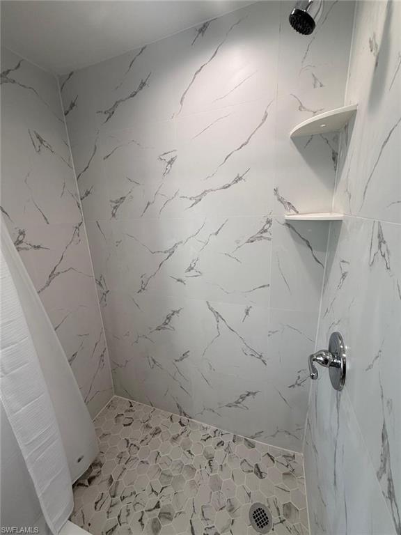 Residential Lease in NAPLES 5