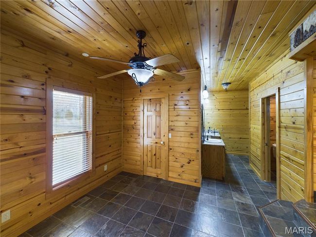 15877 Highway M, Home with 8 bedrooms, 4 bathrooms and 3 parking in Bloomfield MO | Image 38
