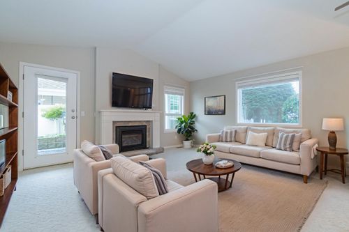 31-8500 Young Rd, Chilliwack, BC, V2P4P1 | Card Image