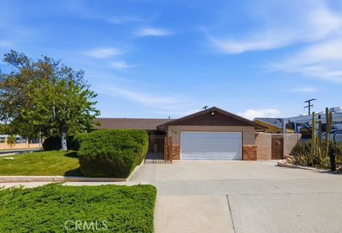 305 E Citron Street, Corona, CA, 92879 | Card Image