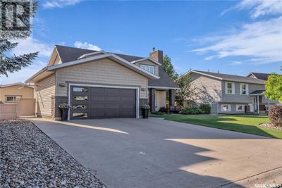 10503 Bennett Cres, House other with 4 bedrooms, 4 bathrooms and null parking in North Battleford SK | Image 2