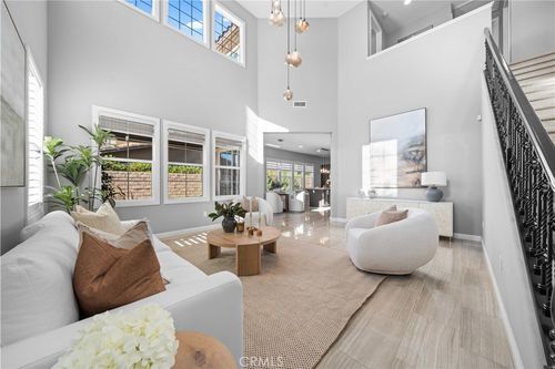 42 Castellana, Lake Forest, CA, 92630-8890 | Card Image